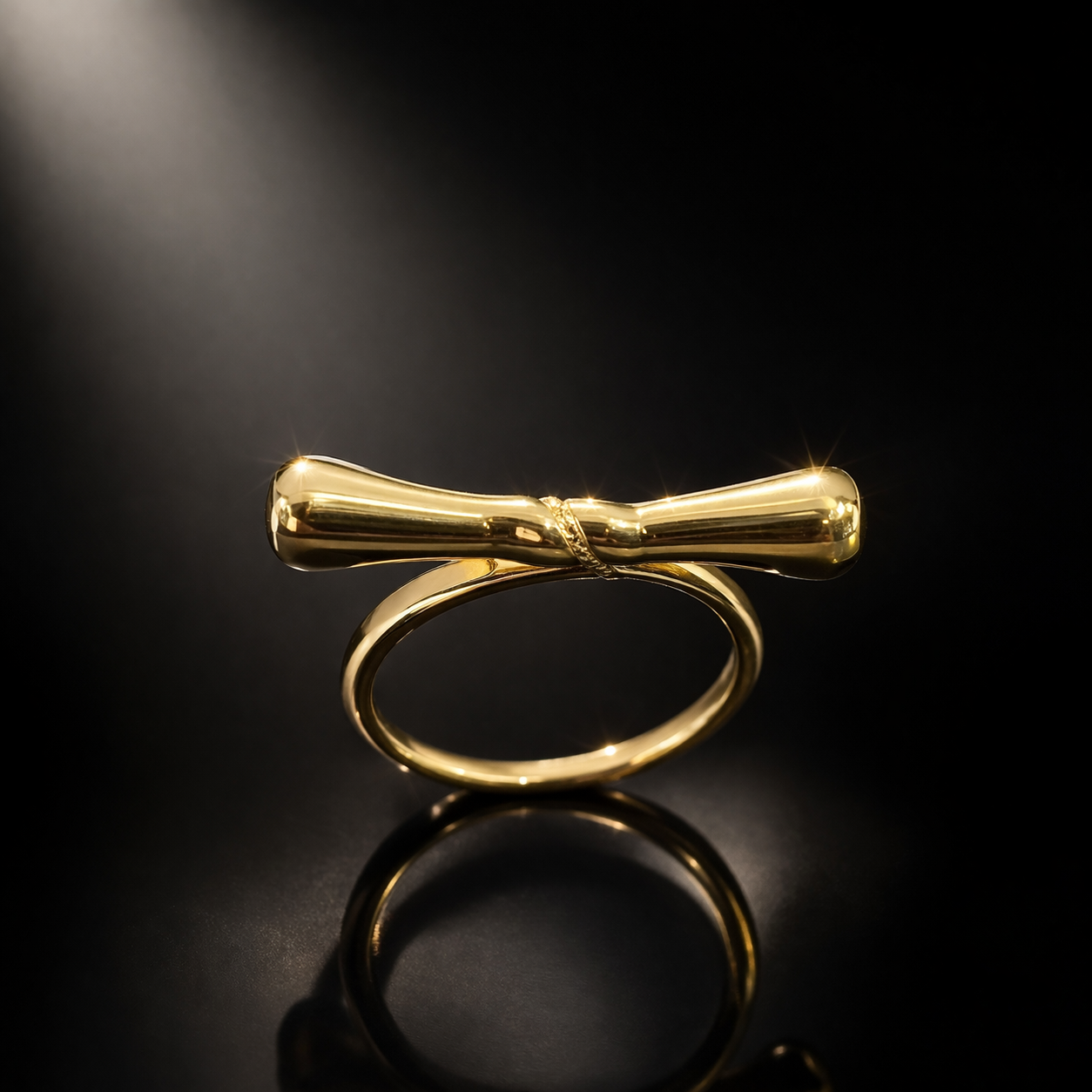 Minimal Bar Gold-Tone Sculpted Statement Ring