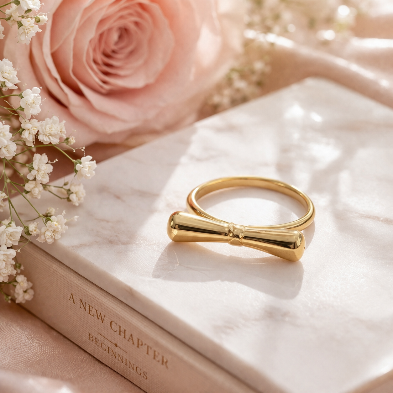 Minimal Bar Gold-Tone Sculpted Statement Ring