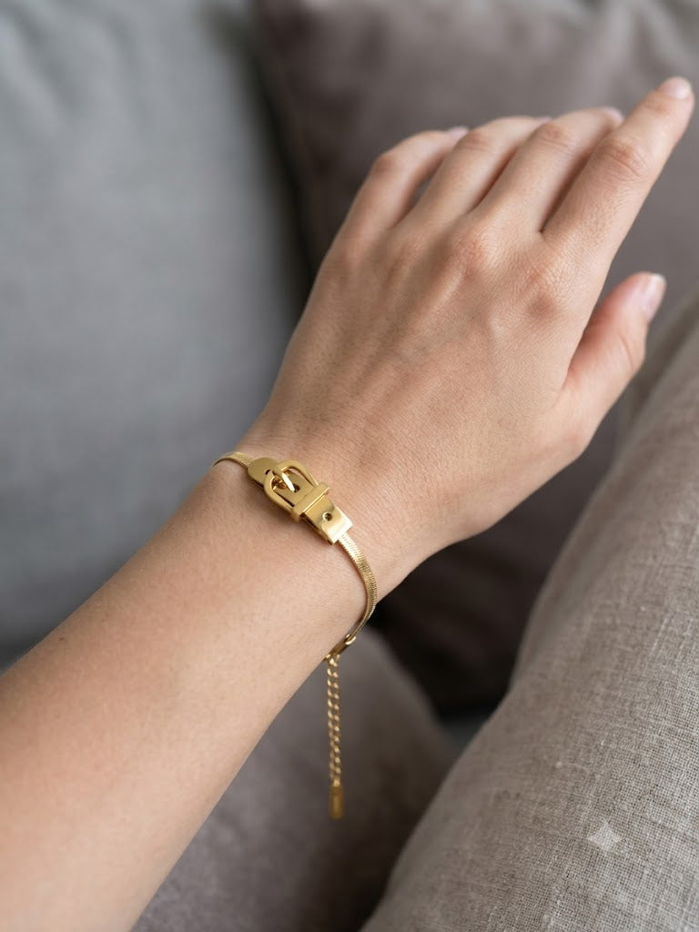 Golden Grace Buckle Bracelet