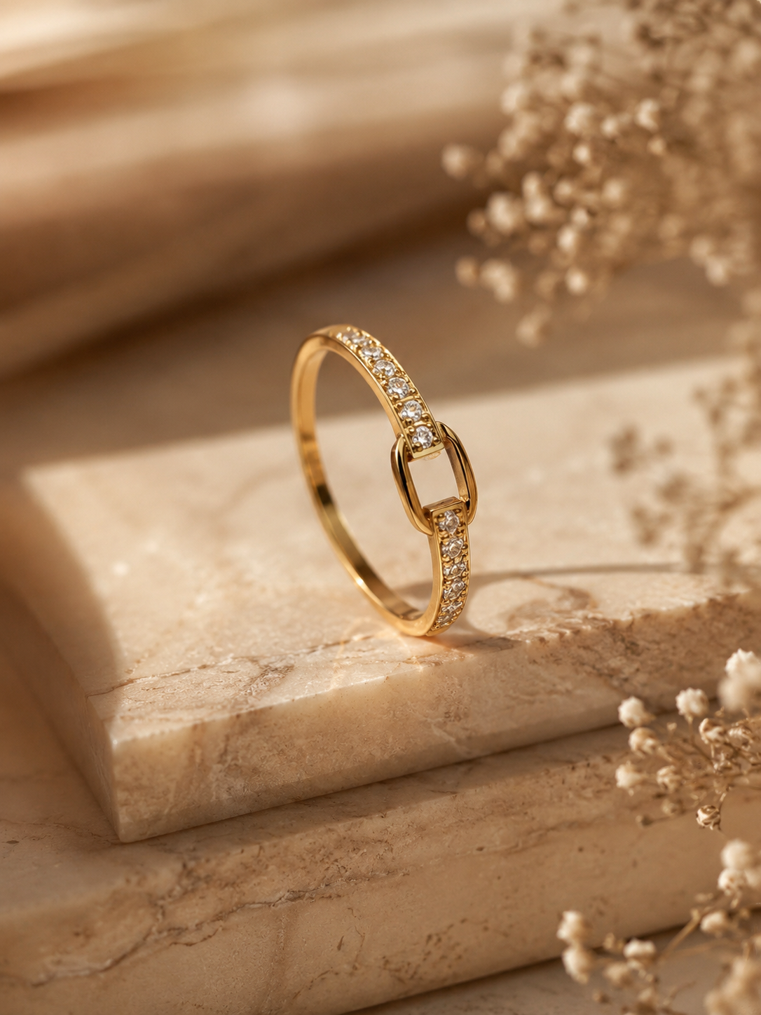 Eterna Crystal Link Ring