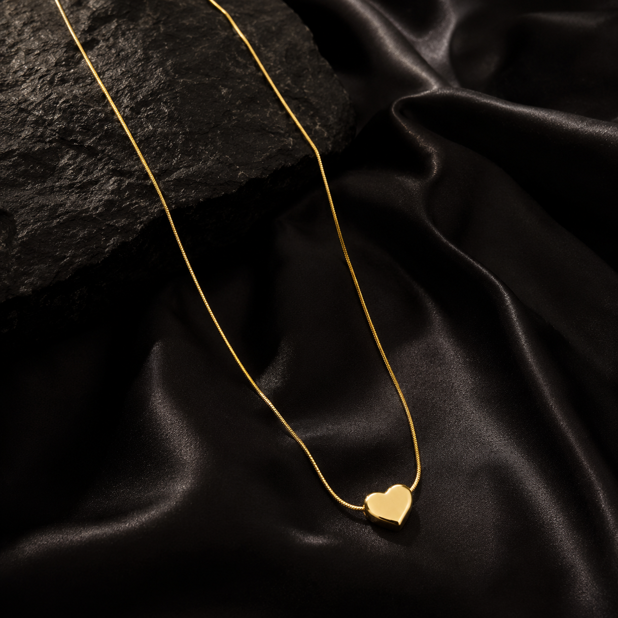 Minimal Heart Charm Necklace