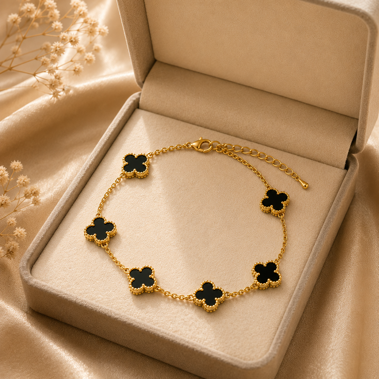 Midnight Clover Charm Gold Bracelet