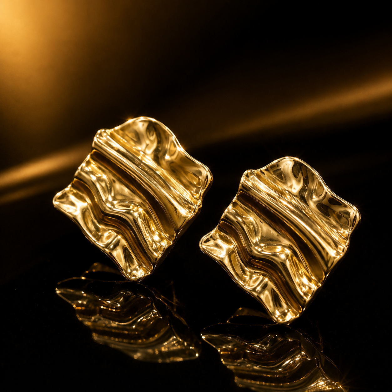 Aurora Ripple Statement Studs
