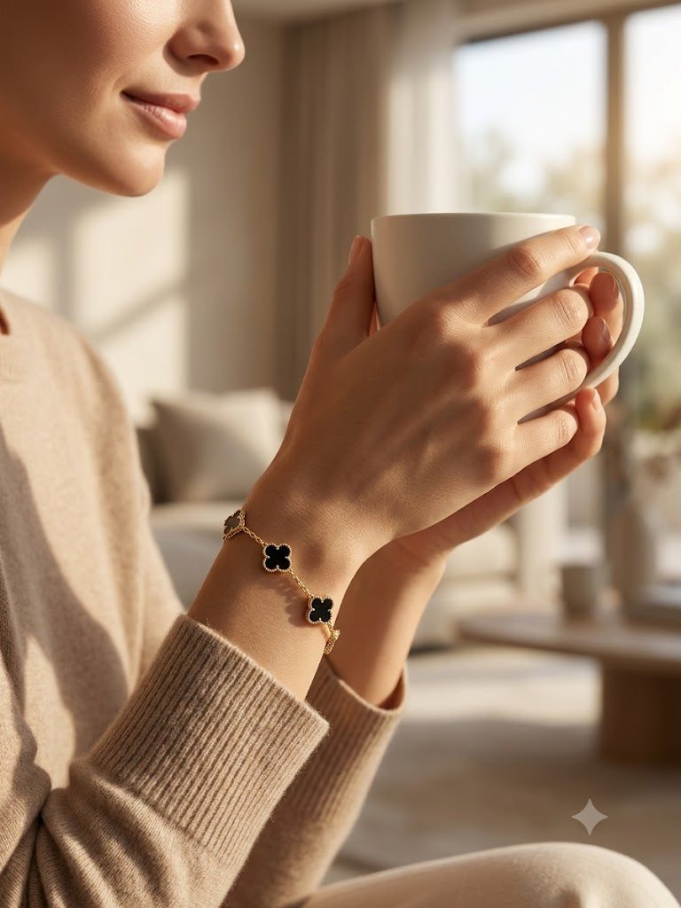 Midnight Clover Charm Gold Bracelet