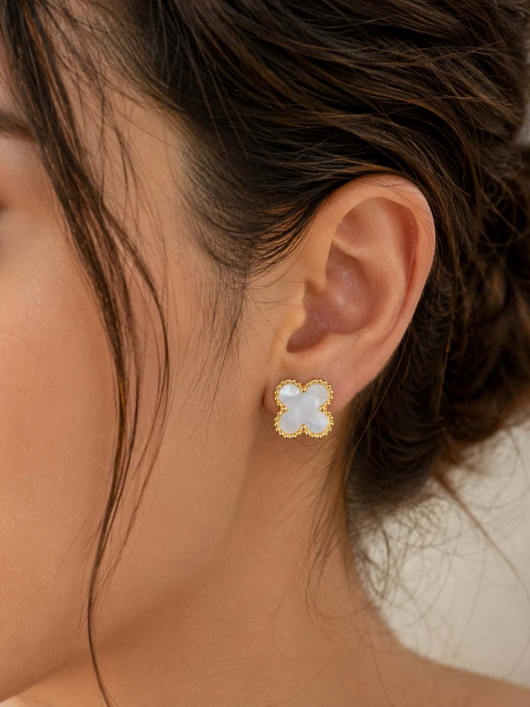 Mother of Pearl Clover Stud Earrings