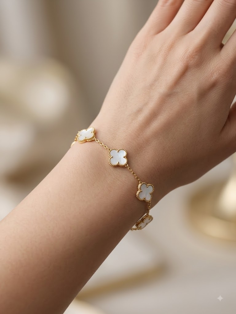 Élan Clover Chain Bracelet