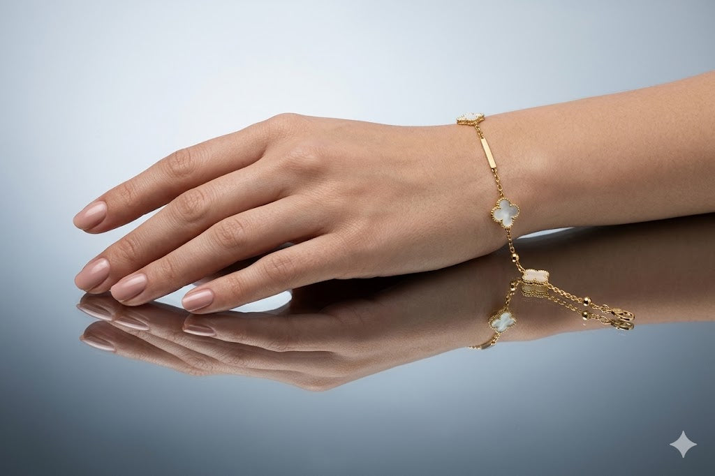 Ivory Clover Gold Bracelet