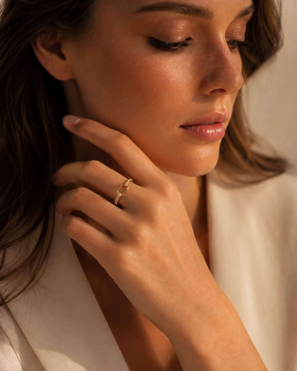 Eterna Crystal Link Ring